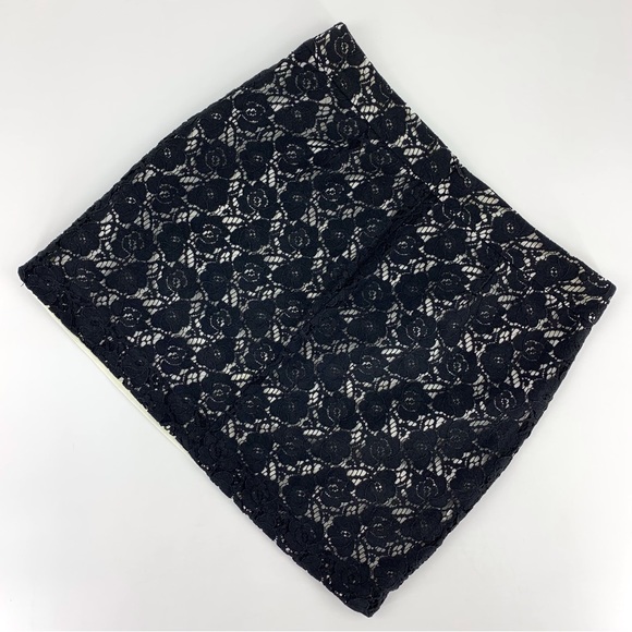 Pure Alfred Sung Black Lace Mini Skirt, Medium - Picture 2 of 16